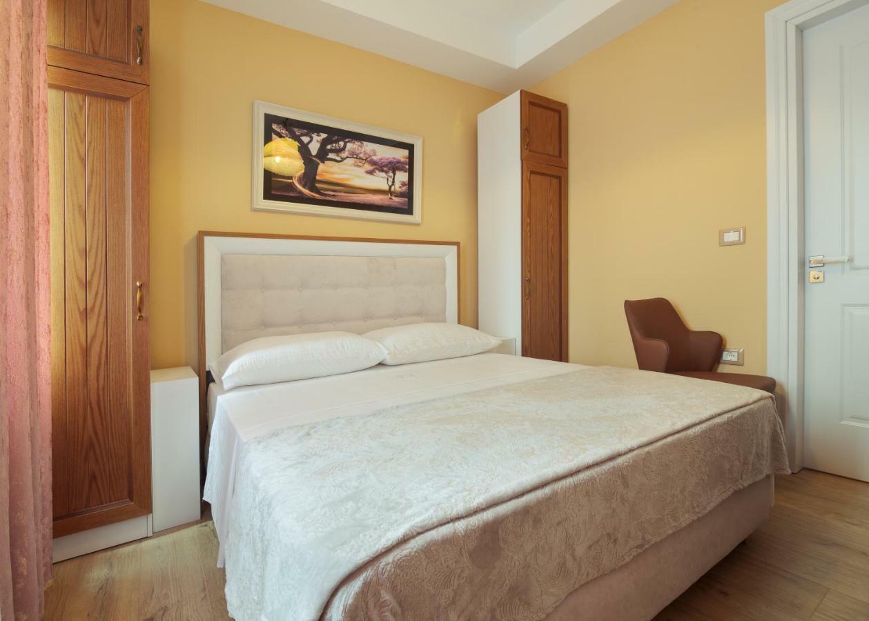 Bed and Breakfast Eagles Philadelphia à Korce Extérieur photo