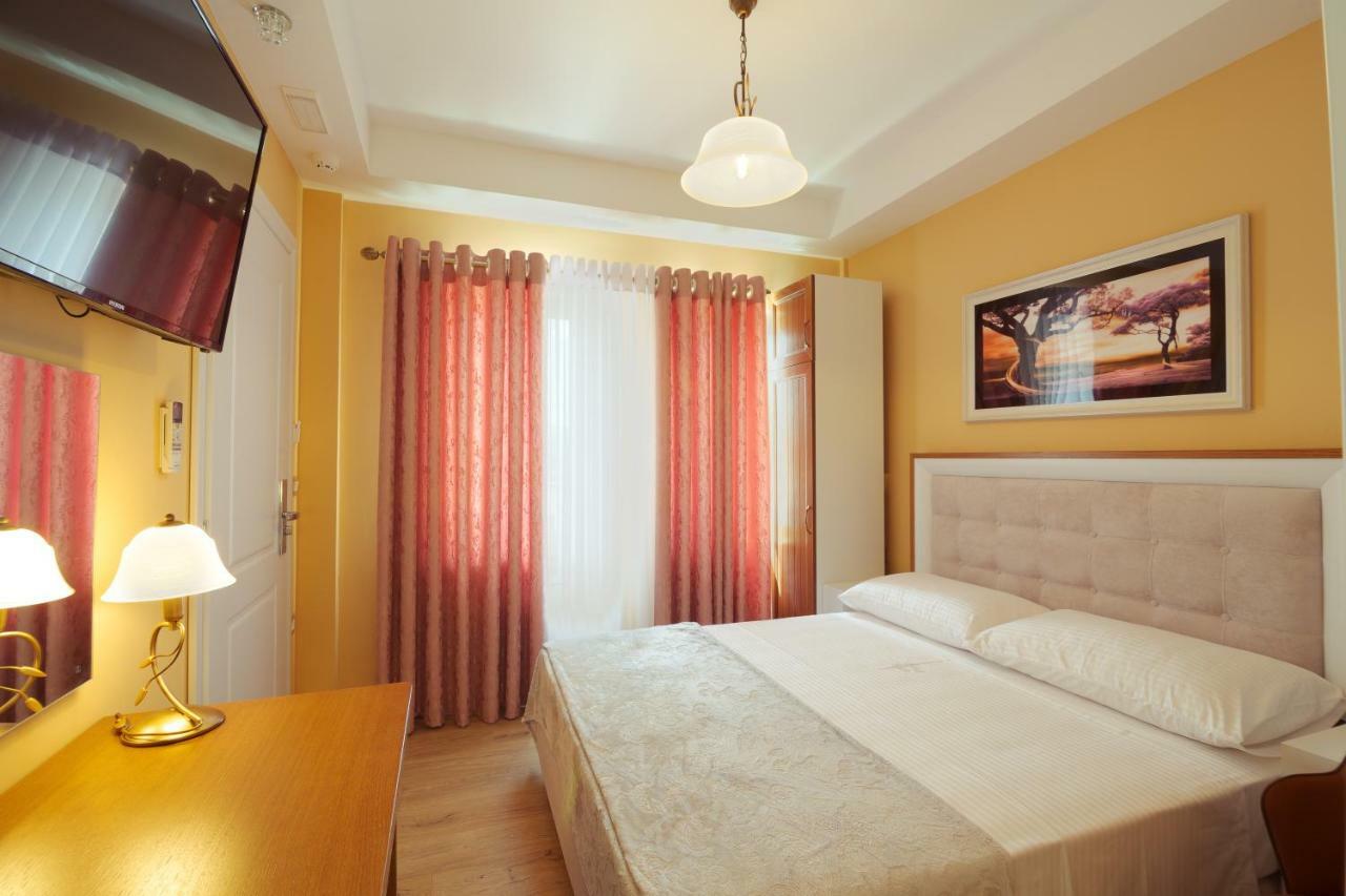 Bed and Breakfast Eagles Philadelphia à Korce Extérieur photo