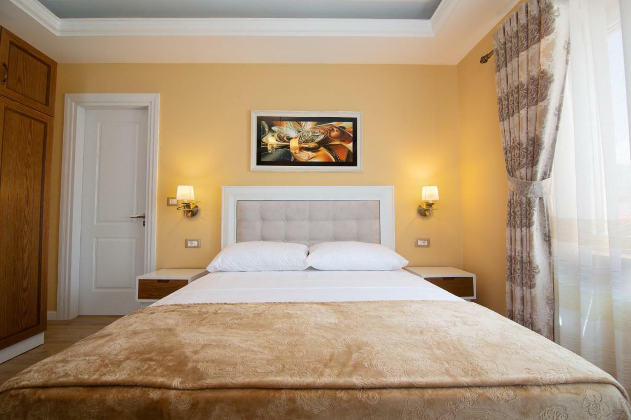 Bed and Breakfast Eagles Philadelphia à Korce Extérieur photo