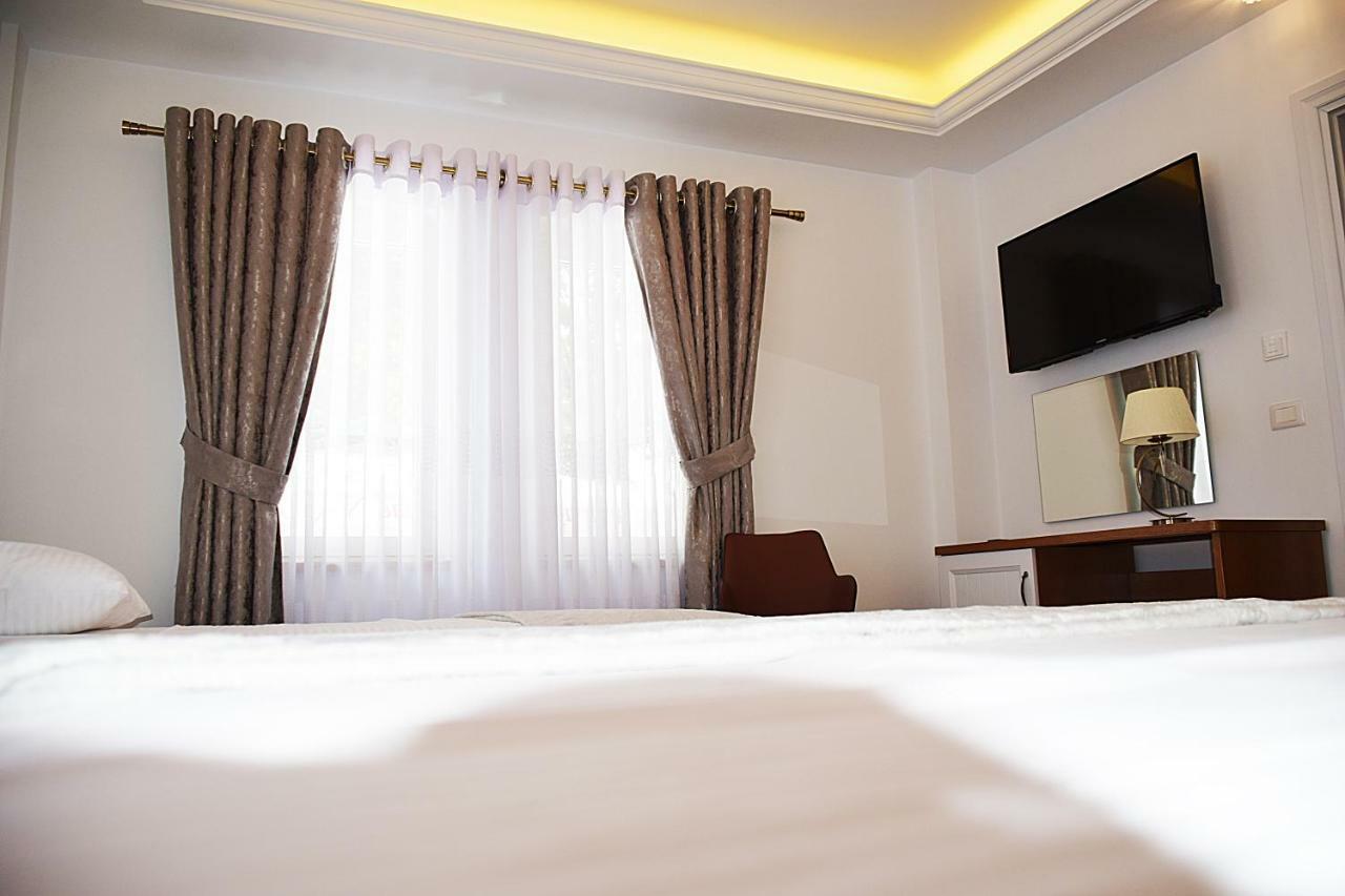 Bed and Breakfast Eagles Philadelphia à Korce Extérieur photo